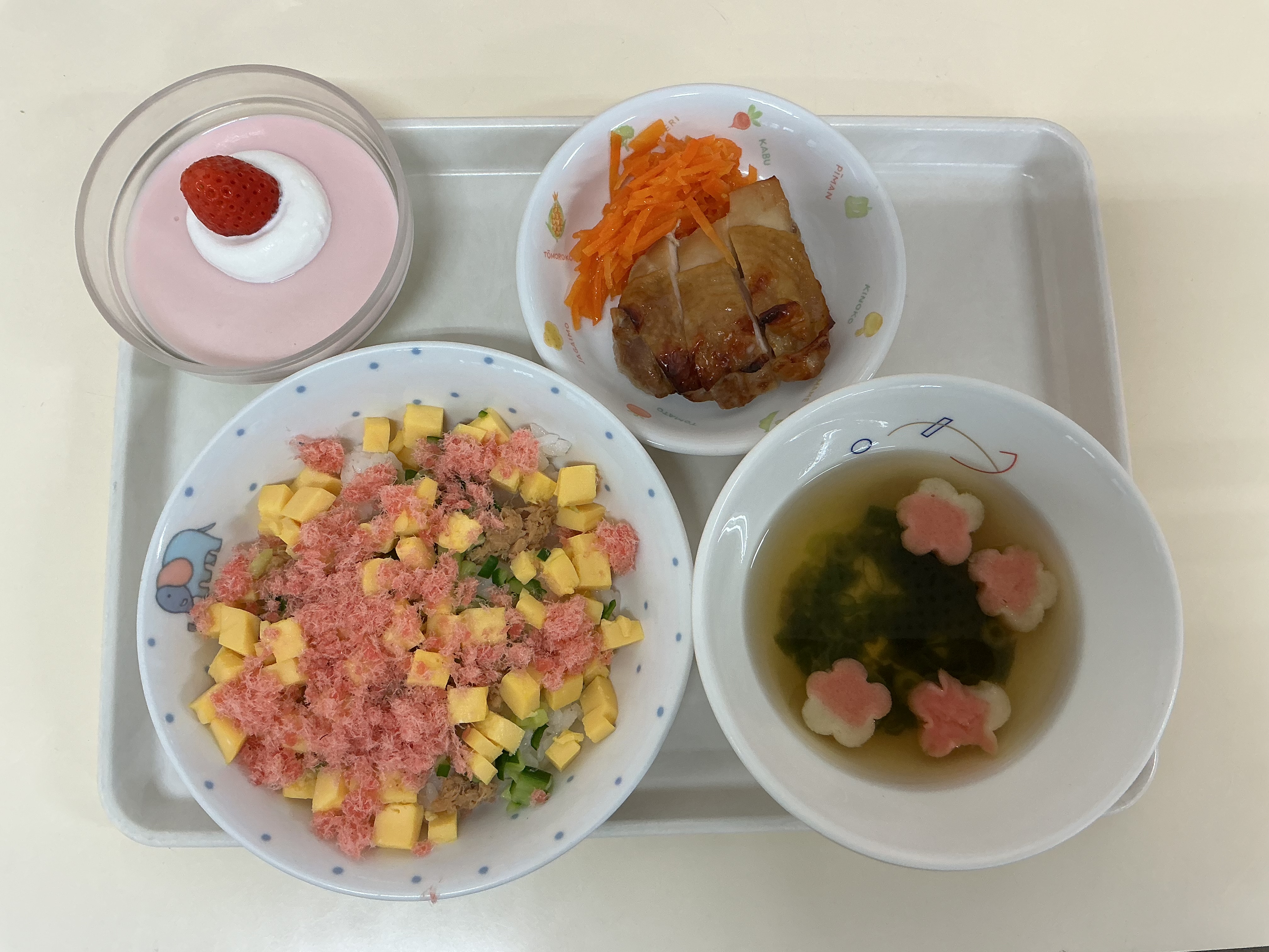 ひなまつり給食